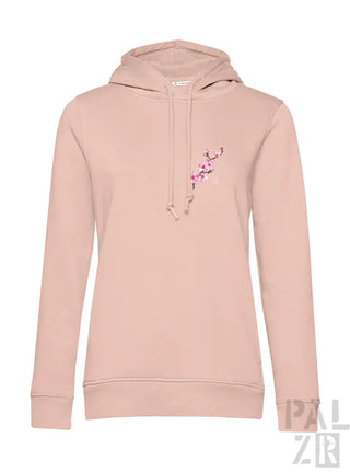 Hellrosa Hoodie mit Hirsch-Design und floralen Akzenten, aus weichem Baumwollstoff.