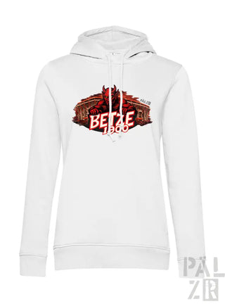 Weiße Kapuzen-Sweatshirt mit roter Teufel-Grafik, Text „betze 1800“ und architektonischem Hintergrund.