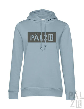 Hellblaues Hoodie mit ’pälzr’-Logo in dunklem grauem Box-Design.