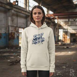 Cremeweißer Hoodie mit ’drift demarier’-Grafik in Blau- und Weiß-Design.