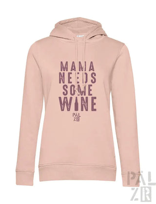 Rosa Hoodie mit Textdesign „Mama braucht etwas Wein“, Material wahrscheinlich Baumwolle oder Polyester-Mischung.