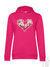 Helles rosa Damen-Hoodie mit herzförmigem Blumenmuster aus weißen und hellrosa Blüten.