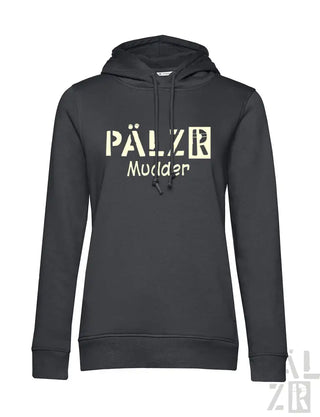 Holzgraue Kapuzenjacke mit ’pälzr mudder’-Text in hellgelb-grün auf der Vorderseite, Material einer Kapuzen-Sweatshirt.