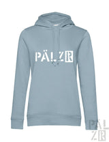 Frauen hoodie von pälzr originals in hellblau mit weißem logo auf der brust aus weichem material