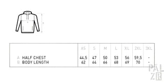 Schwarze Kapuzenjacke mit Kapuze und Kordelzügen, Größentabelle zum Nachschlagen beigefügt.
