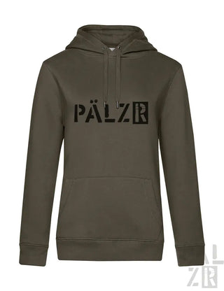 Olivgrüner Hoodie mit ’pälzr’-Logo in Schwarz auf der Vorderseite.