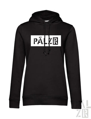 Schwarzes Hoodie mit weißem „pälzr“-Logodesign, hergestellt aus einer Baumwoll-Polyester-Mischung.