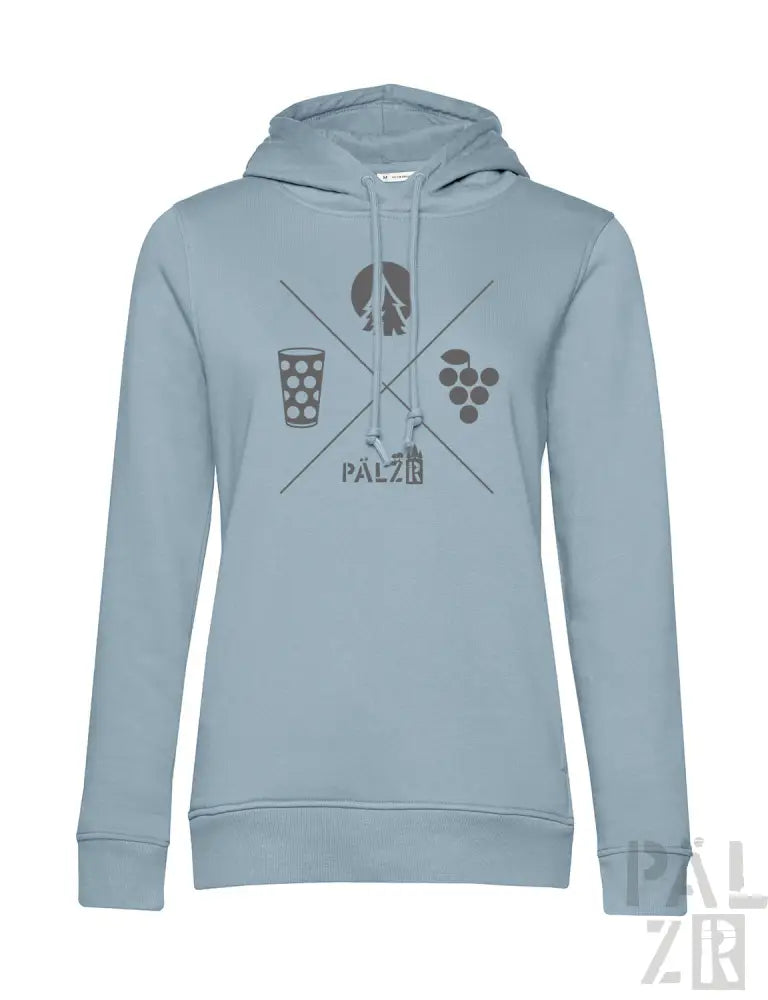 Hellblauer Hoodie mit Grafikdesign, das eine Frau, ein Weinglas und Trauben zeigt.