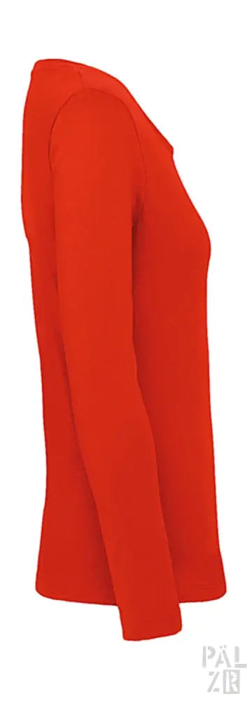 Rotes Langarm-T-Shirt mit geripptem Ausschnitt und Bündchen, aus Baumwolle gefertigt.