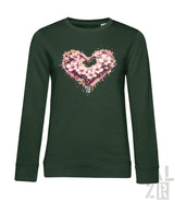 Dunkelgrünes Langarm-Sweatshirt mit einem lebendigen pink-weißen Blumenherz-Design mit Spritzeffekten.