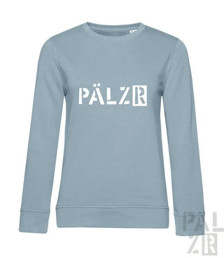 Hellblaues Sweatshirt mit weißem ’pälzr’-Logo, aus weichem Baumwollstoff.