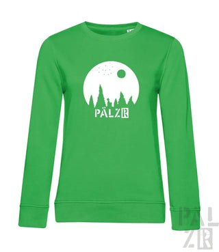 Grünes Bio-Baumwoll-Sweatshirt mit ‚pälzr‘-Logo und Wald-Silhouetten-Design.