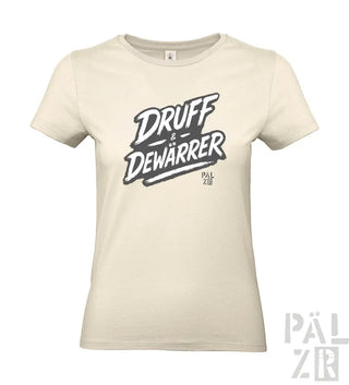 Cremeweißes T-Shirt mit ’druff & dewarrer’ Grafikdesign, das einen fetten schwarzen und weißen Text auf der Vorderseite zeigt.