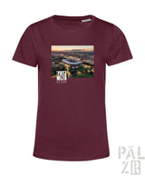 Maroon frauen t-shirt aus baumwolle mit grafik des allianz arena stadions bei dämmerung und frtz wltr stdn text