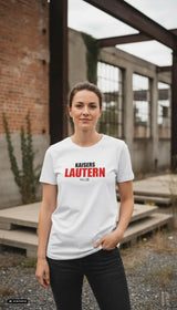 Weißes frauen t-shirt aus baumwolle mit rotem kaisers lautern schriftzug und schwarzem palz darunter
