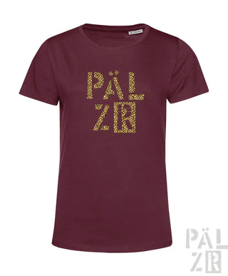 Bordeaux-farbenes kurzärmeliges T-Shirt mit Textdesign ’päl zr’ in goldenen Glitzerbuchstaben.