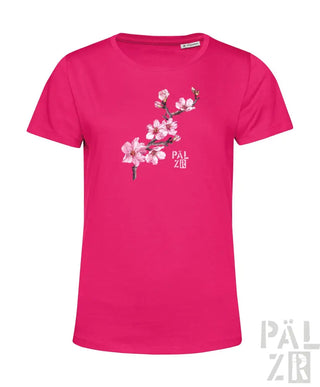 Rosa T-Shirt mit Kirschblüten-Design und ’pälzer’-Logo.