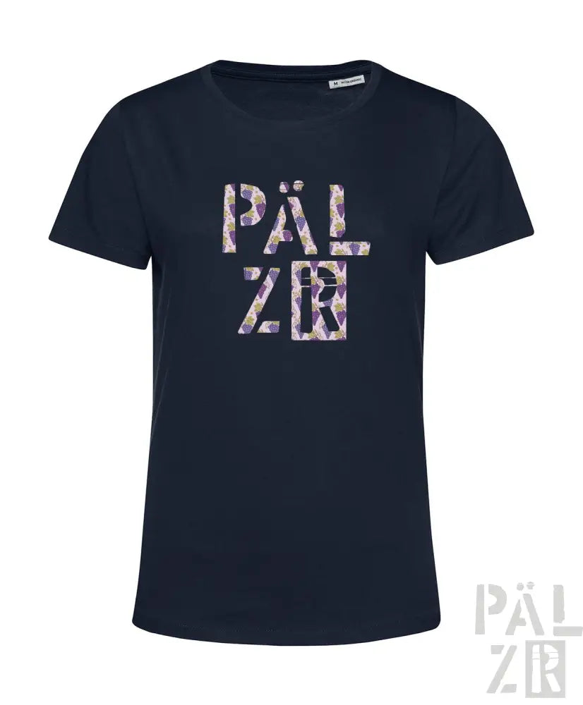 Marineblaues T-Shirt mit Blumenmuster-Design und Text ’päl zr’.
