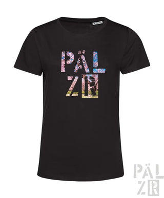 Schwarzes T-Shirt mit farbenfrohem Blumenmuster und Text ’päl zr’.