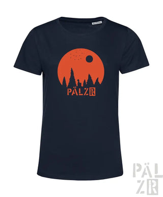 Marineblaues T-Shirt mit orange- und weißem Design, das eine Waldsilhouette vor der Sonne zeigt, ’pälzr’ Logo.