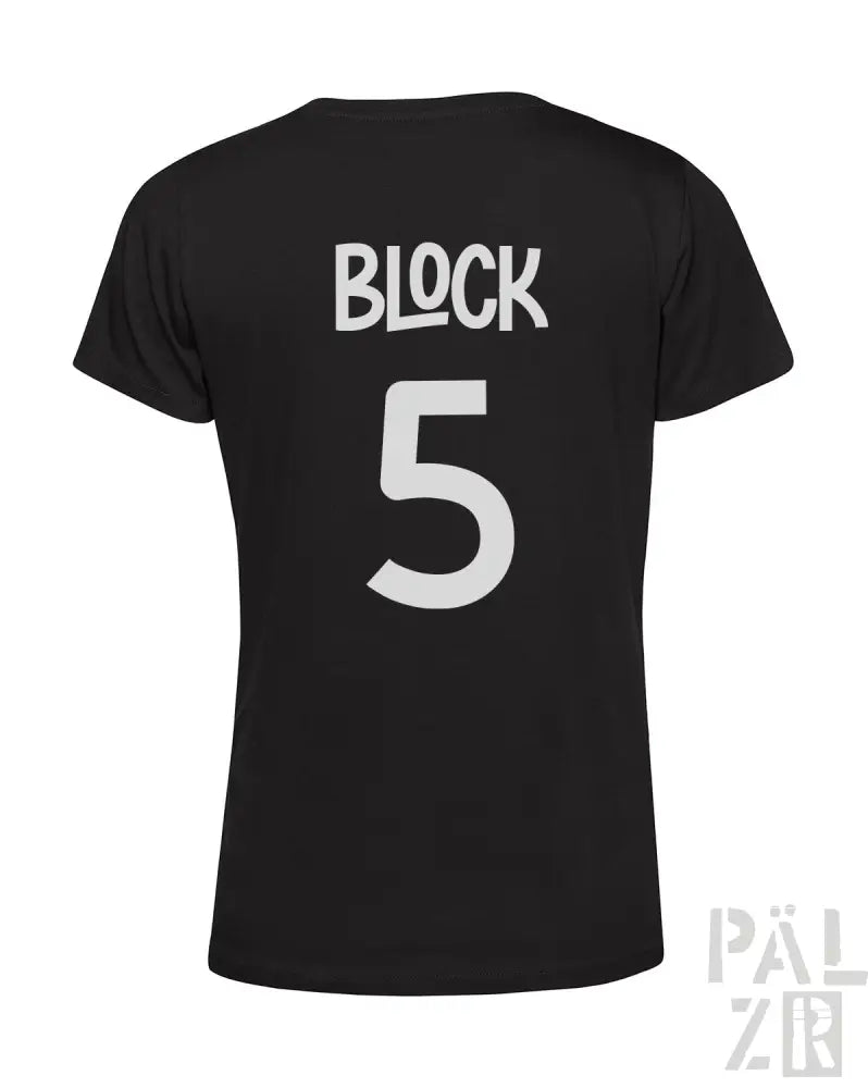 Schwarzes T-Shirt mit ’Block 5’-Design, weißer Text und Zahl.