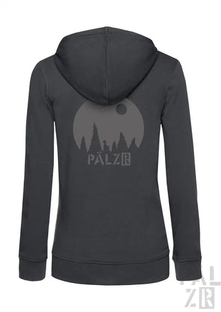 Anthrazitfarbene Kapuzenjacke mit Reißverschluss, mit einem Vollmond- und Wald-Design, das die Marke „palzn“ in Weiß zeigt.