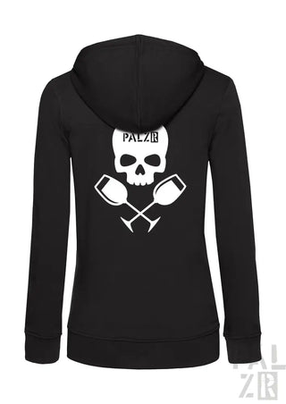 Schwarze Kapuzenjacke mit Reißverschluss und Design aus Totenkopf und gekreuzten Schlägeln, weißer Text ’palzie’ auf der Brust.