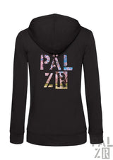 Schwarzer frauen zipper hoodie mit bunter naturgrafik und pälzir schriftzug auf der rückseite in mandelblüte farben