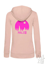 Eine blush pink frauen zip-up hoodie mit magenta bergen mond grafik und pälz schriftzug sternegugger verschiedene farben