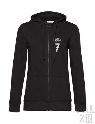 Schwarze Kapuzenjacke mit Reißverschluss, mit ‘14 rock’ und der Nummer 7 darauf, wahrscheinlich aus Baumwolle oder Polyester-Mischung.