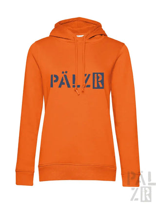Orange Kapuzenpullover mit ’pälzb’-Logo in Marineblau auf der Vorderseite.