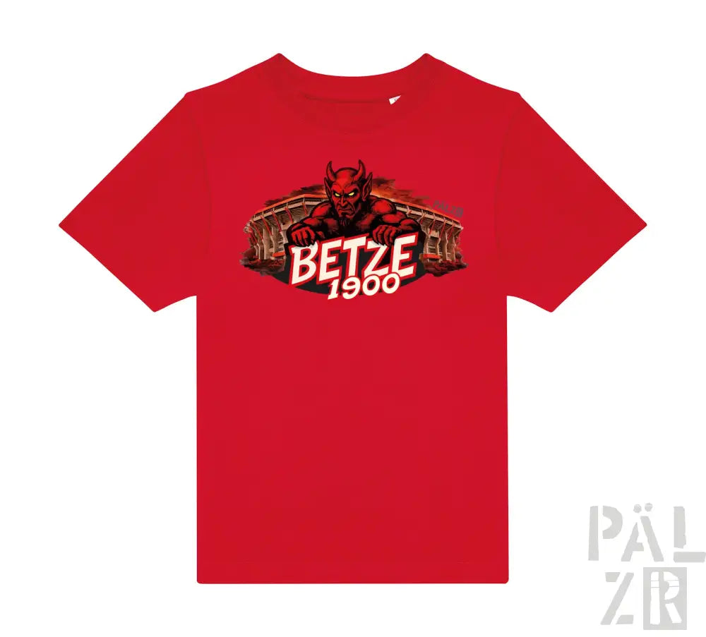 Rotes kurzärmeliges T-Shirt mit einem Grafikmotiv eines roten Teufels mit Hörnern, die hinter einem Bogen hervorkommen, überlagert mit dem Text „betze 1900“ in fetter weißer und schwarzer Schrift.