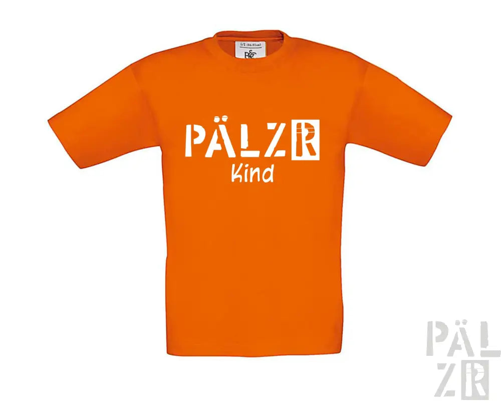 Orangen T-Shirt mit Textdesign „pälzr kind“, aus Baumwolle.