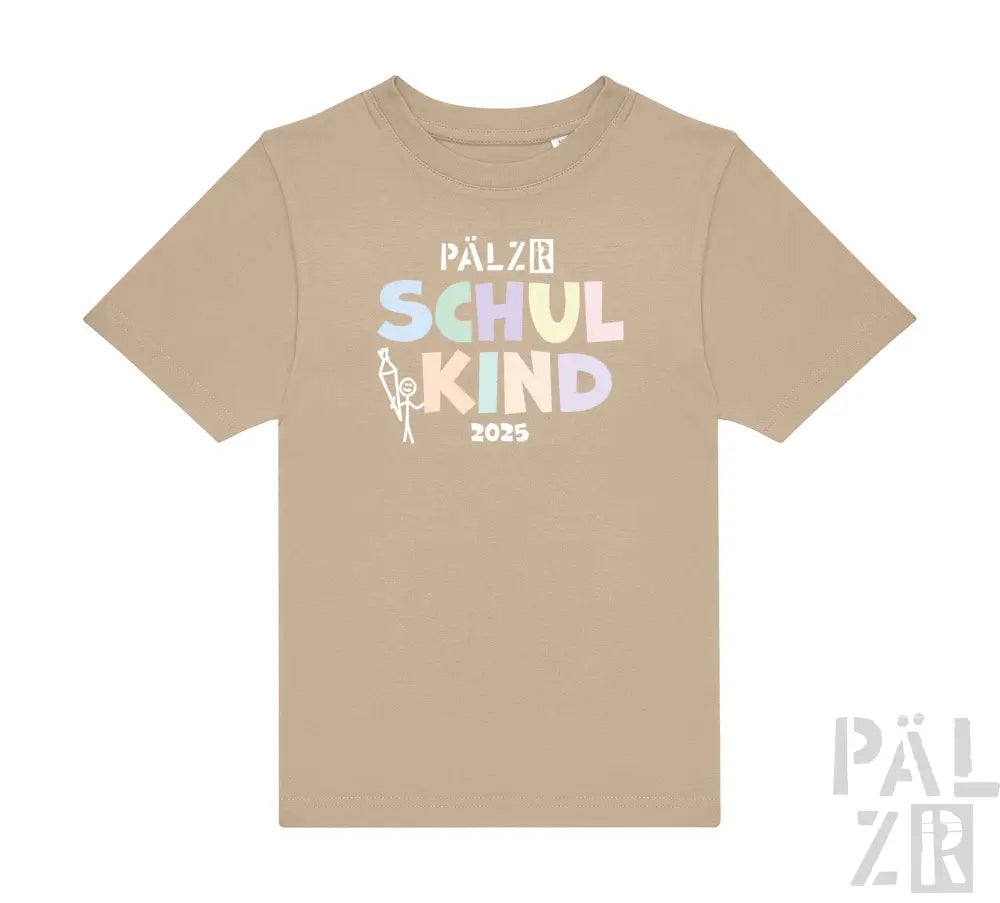 Beige T-Shirt mit ‘Pälzer Schulkind 2025’-Design und Pastellfarben.