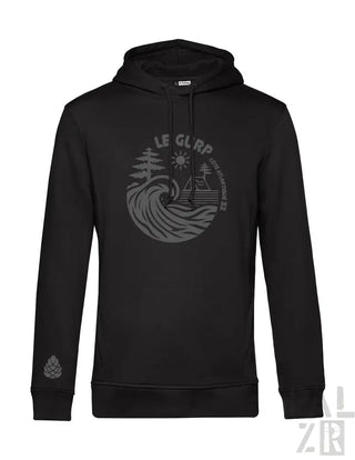 Schwarzer Hoodie mit Wellen-Design und Kieferbaum-Motiv, aus Baumwollmischgewebe.