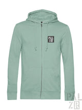 Mintgrüner Kapuzenpulli mit Reißverschluss und ’palzie’-Logo auf der Brust.