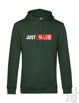 Grüner Hoodie mit ’just pälzr’ Logo in Weiß und Rot auf der Vorderseite, Material aus Kapuzen-Sweatshirt.
