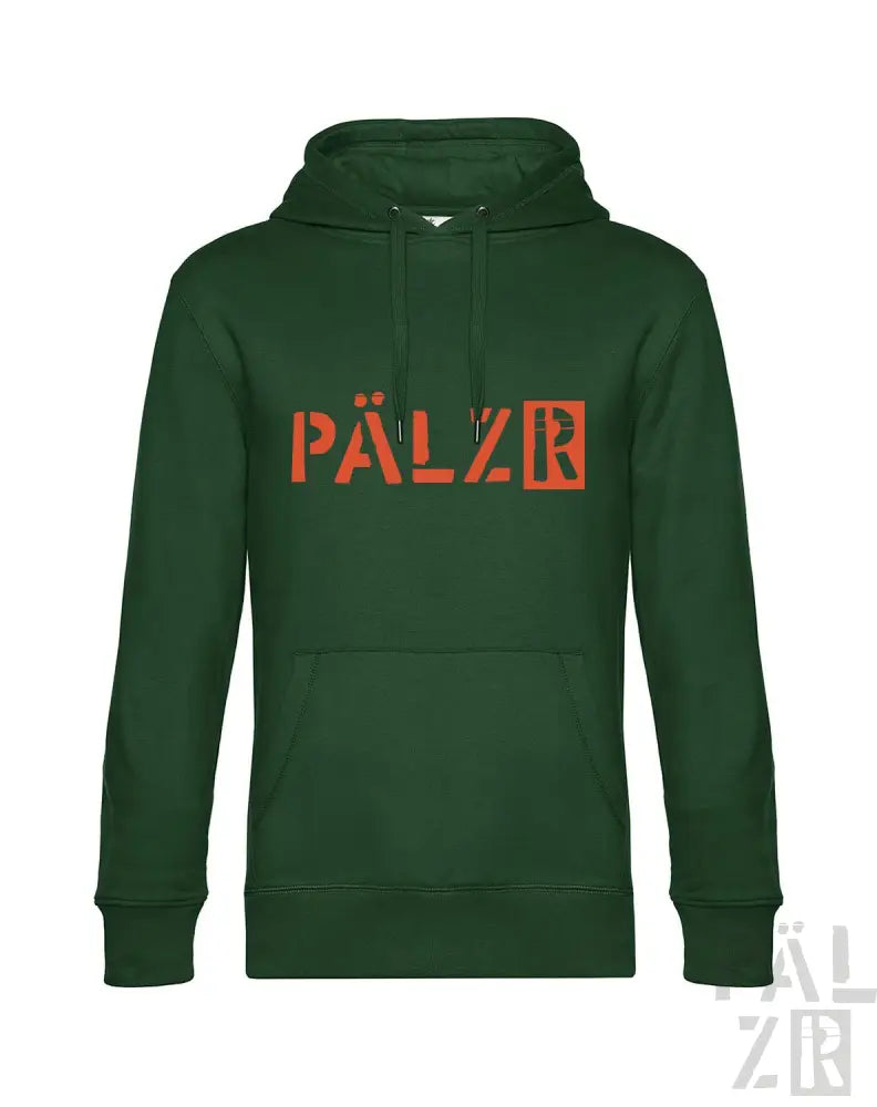 Grüner Pilz-Hoodie mit orangem Logo und Kordelzügen.
