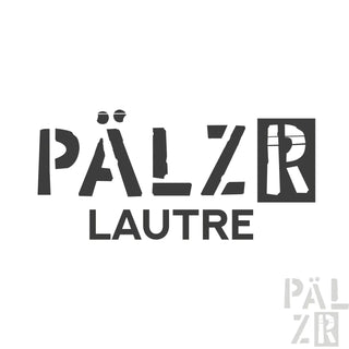 Logo von pälzar l’autre mit fetten schwarzen buchstaben und einfachem l’autre auf männer hoodie in verschiedenen farben