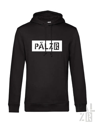 Schwarze Kapuzenjacke mit weißem „pälzr“-Logo und Kapuze, aus Fleece-Material gefertigt.