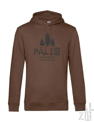 Braune Kapuzenjacke mit Wald-Design und ’pawr’-Logo.