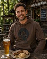Brauner männer hoodie mit dunkelblauem kreisförmigem waldgrafik und palzb schriftzug vorne