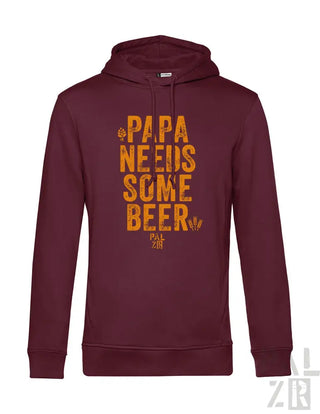 Bordeaux-Farbenes Hoodie mit „papa braucht ein bisschen Bier“-Text in orange-weißem Design, mit Kapuzen-Sweatshirt-Stil.