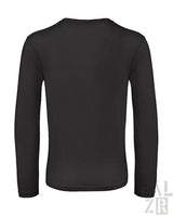 Schwarzes langärmliges Thermoshirt mit gerippten Bündchen und Saum, wahrscheinlich aus Polyester- oder Baumwollmischung gefertigt.