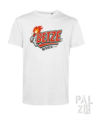Weißes T-Shirt mit ‚betze bersch‘-Logo, das ein Design mit einer flammenden Faust zeigt.