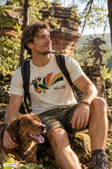 Off-white männer t-shirt mit farbenfrohem stilisiertem vogelmotiv und pälz text aus der elwedritsche kollektion