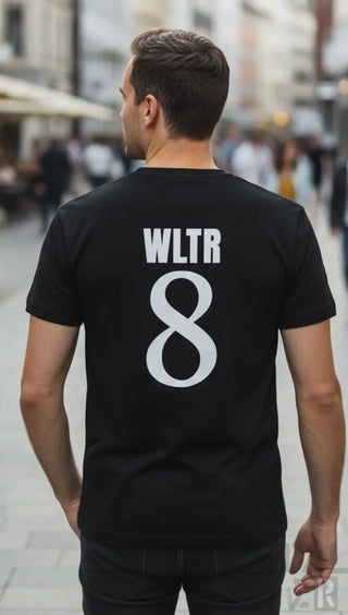 Schwarzes baumwoll männer t-shirt mit weißem wltr 8 aufdruck auf der rückseite in verschiedenen farben