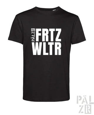 Schwarzes T-Shirt mit weißem Textdesign, das ’palzer frtz wltr’ in fetten, blockartigen Buchstaben zeigt.