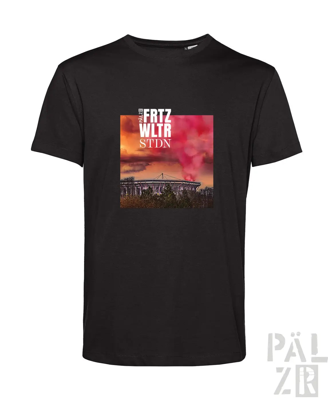 Schwarzes baumwoll-t-shirt männer mit farbigem stadion-print und text fritz wltr stdn unter rosa-orangefarbenem himmel