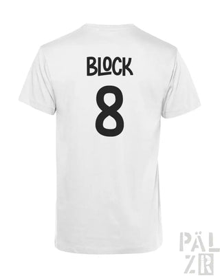 Weißes T-Shirt mit schwarzem Text- und Nummerndesign, mit „Block 8“ auf dem Rücken.